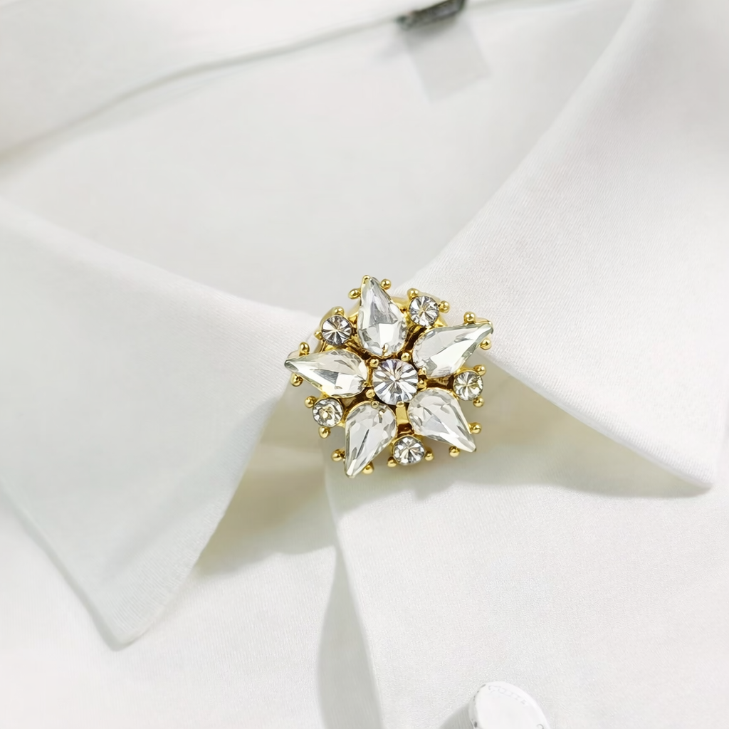 Knappepynt - Strass stjerneblomst (hvit)