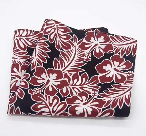 Pocket square - Tropisk mønster i rødt og hvitt på marineblå bunn